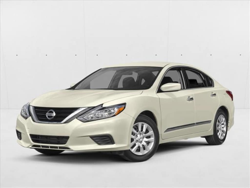 Used 2016 Nissan Altima 2.5 SV Sedan