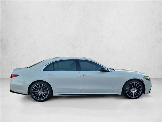 2021 Mercedes Benz S photo 4