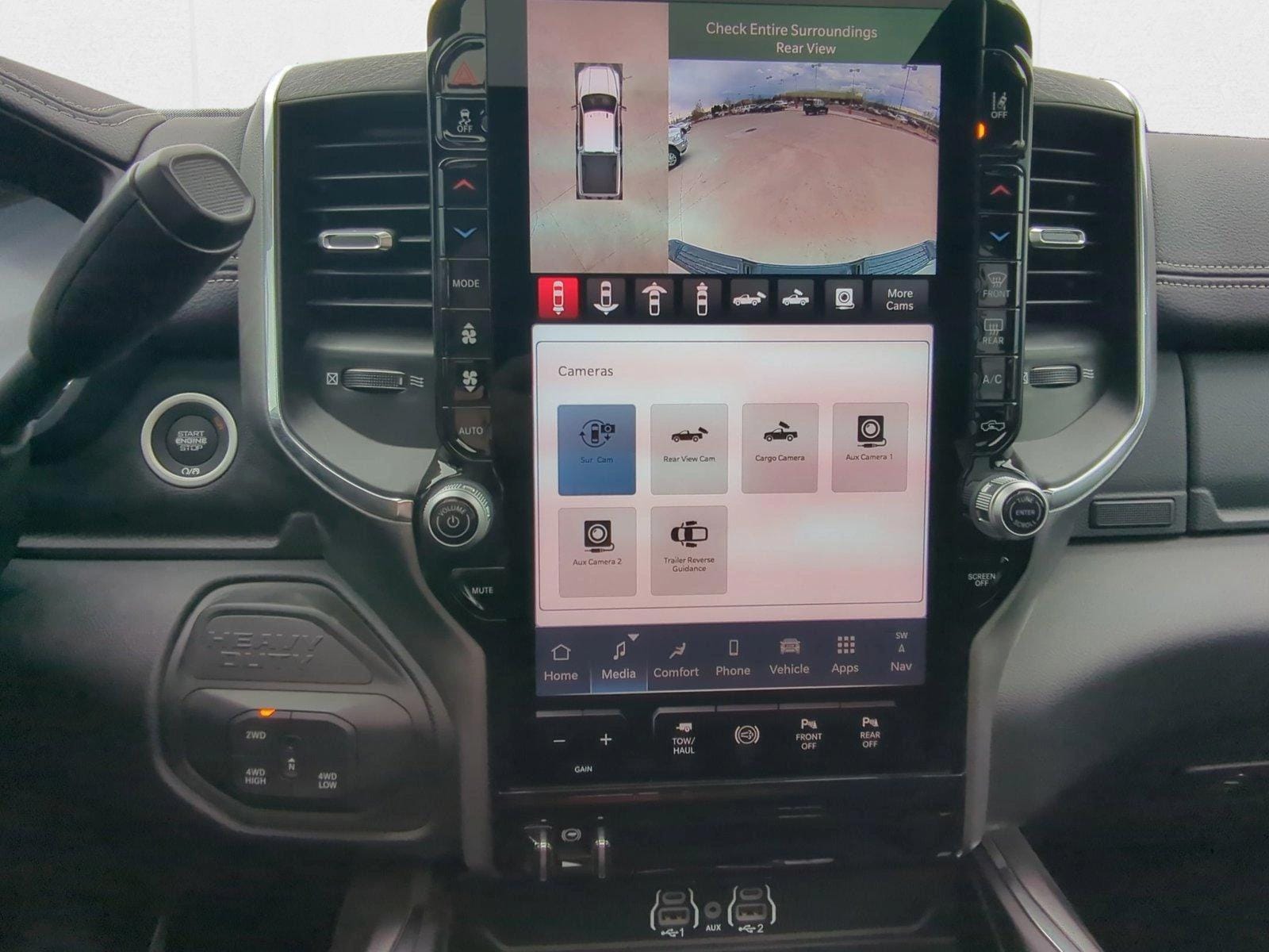 2025 RAM 2500 Laramie - Photo 13