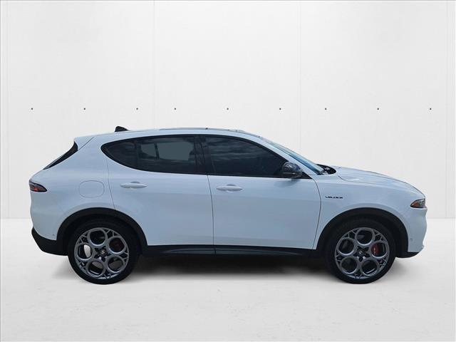 2024 Alfa Romeo Tonale Veloce photo 4