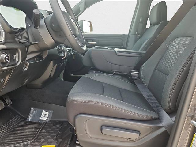 2026 Ram 1500 Warlock photo 4