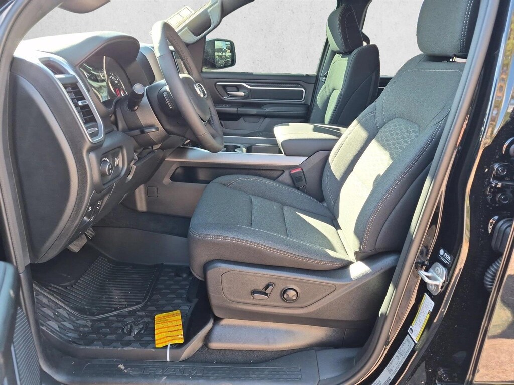 New 2027 Ram 1500 Big Horn Truck Crew Cab