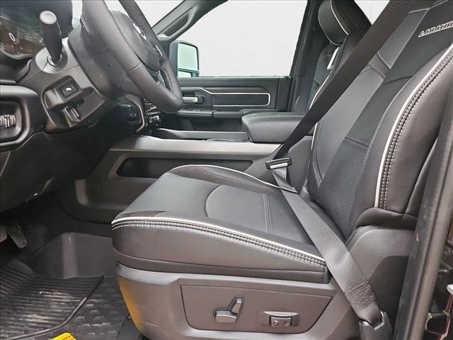 2025 Ram 2500 Laramie photo 4