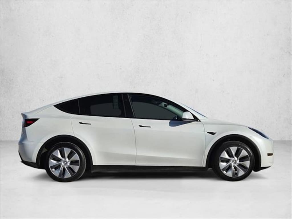 Used 2024 Tesla Model Y Long Range SUV