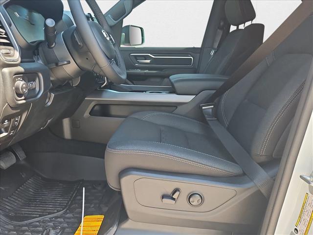 2026 Ram 1500 Big Horn photo 4