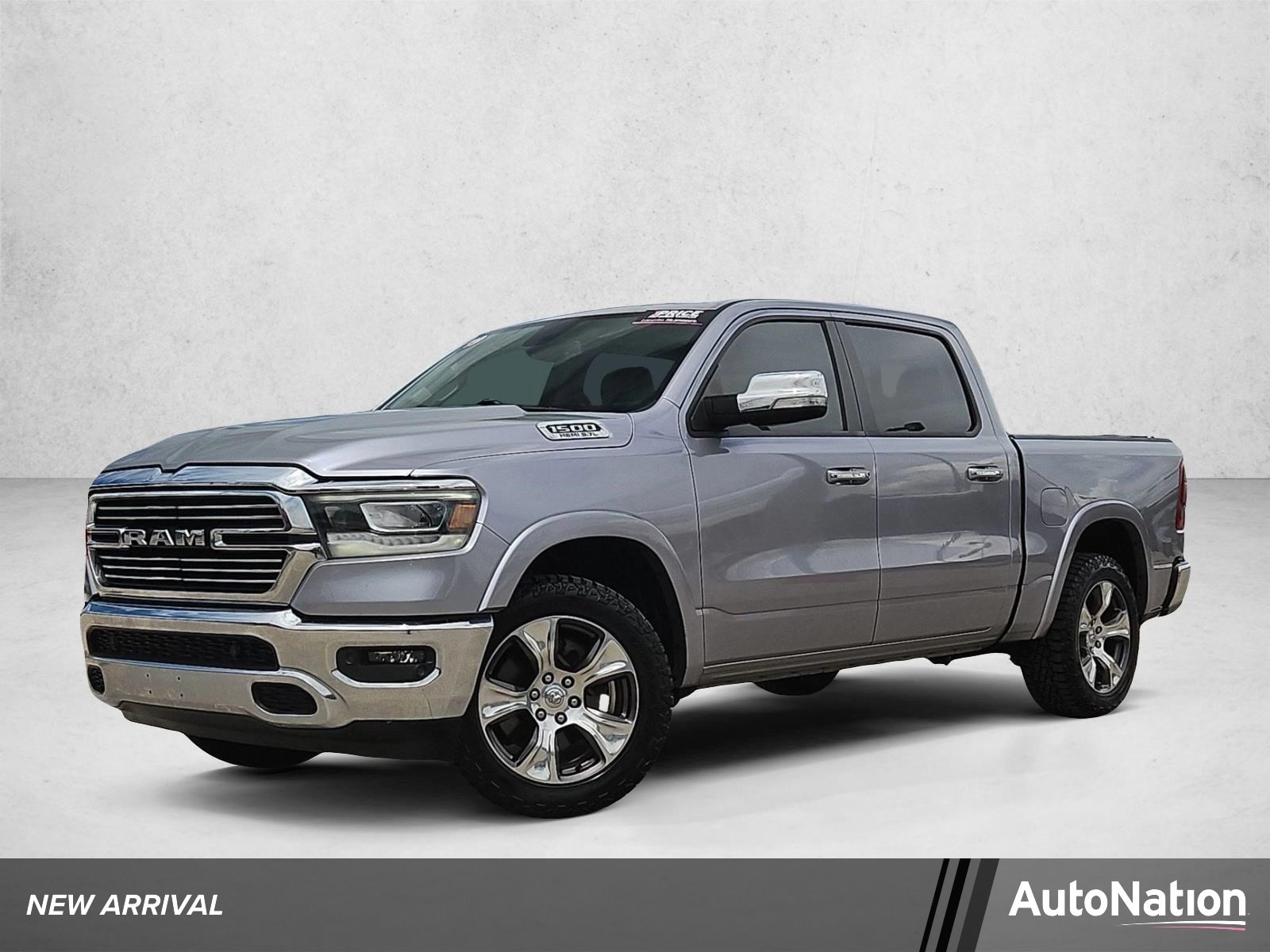 2019 RAM 1500 Laramie 4x4 Crew Cab 5'7's photo