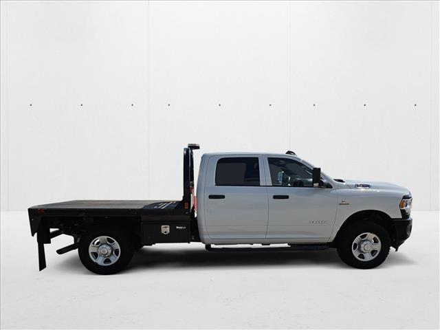 2022 Ram 3500 Tradesman photo 4