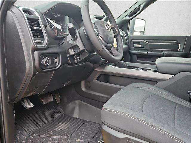 2026 Ram 2500 Big Horn photo 3