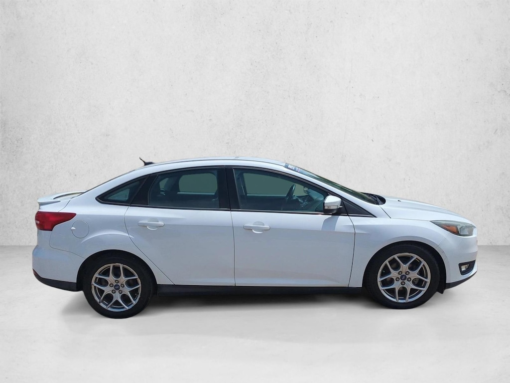 Used 2015 Ford Focus SE Sedan