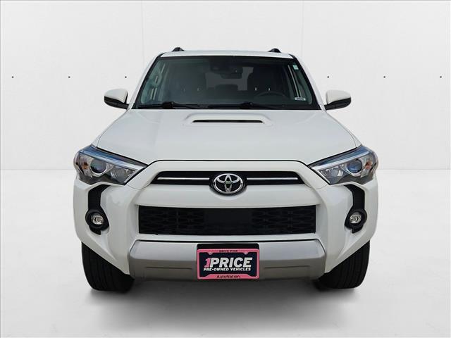 2023 Toyota 4Runner TRD photo 2