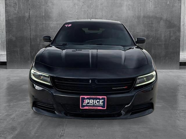 Used 2019 Dodge Charger SXT with VIN 2C3CDXBG2KH502290 for sale in Colorado Springs, CO