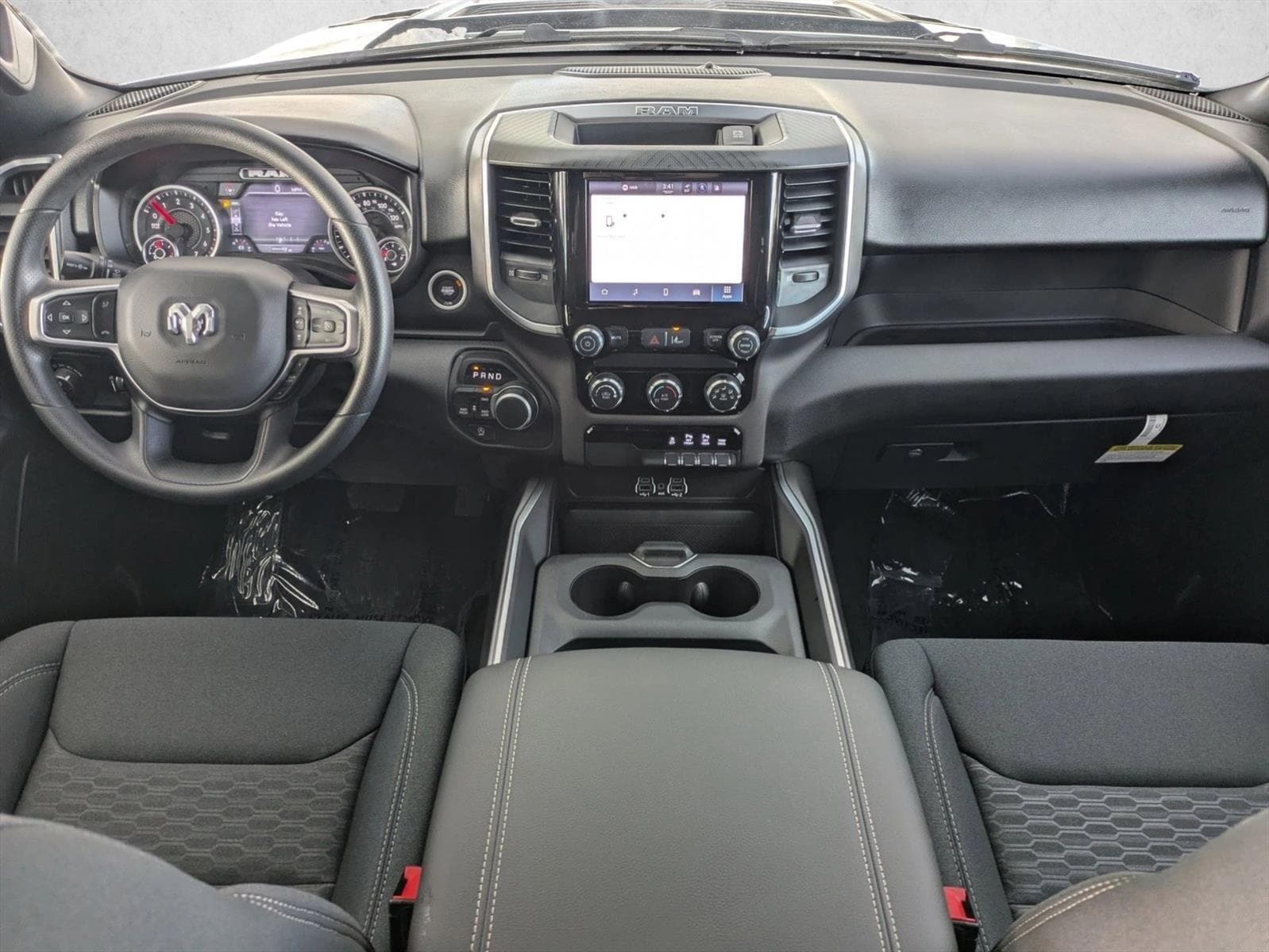 2026 RAM 1500 Express - Photo 13