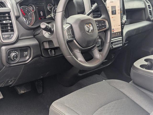 2025 Ram 2500 Tradesman photo 3