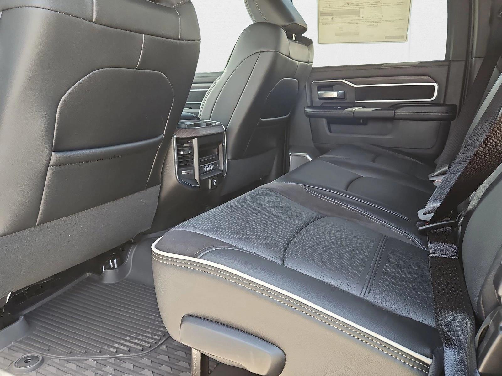 2025 RAM 2500 Laramie - Photo 16