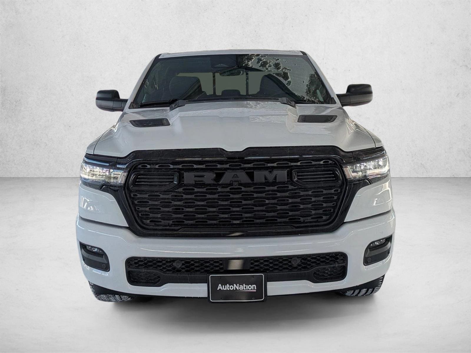 2026 RAM 1500 Express - Photo 5