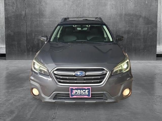 2018 Subaru Outback Limited photo 2
