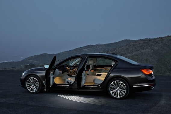 BMW Vehicles: Prices, Reviews & Pictures