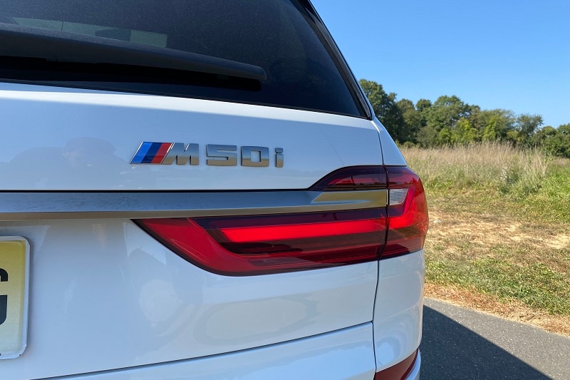 Exterior view of the 2021 BMW X7 M50i