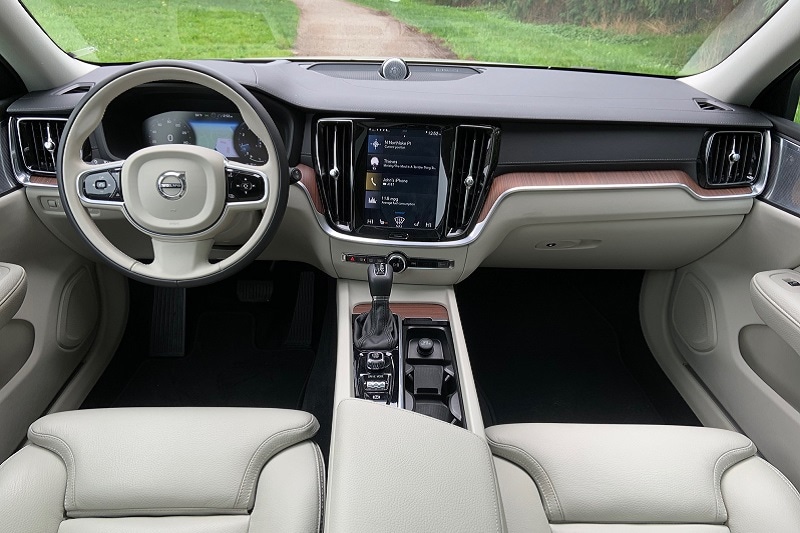 Interior view of the 2020 Volvo V60 T5 Cross Country