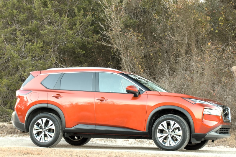 Exterior view of the 2021 Nissan Rogue SV