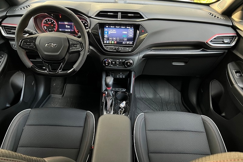 Interior view of the 2022 Chevrolet Trailblazer RS