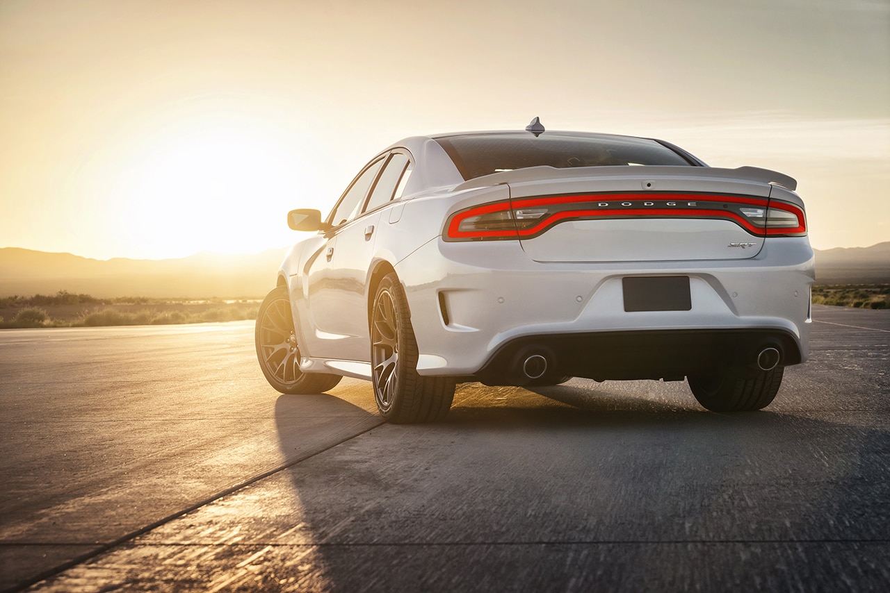  Vue arrière de la Dodge Charger 