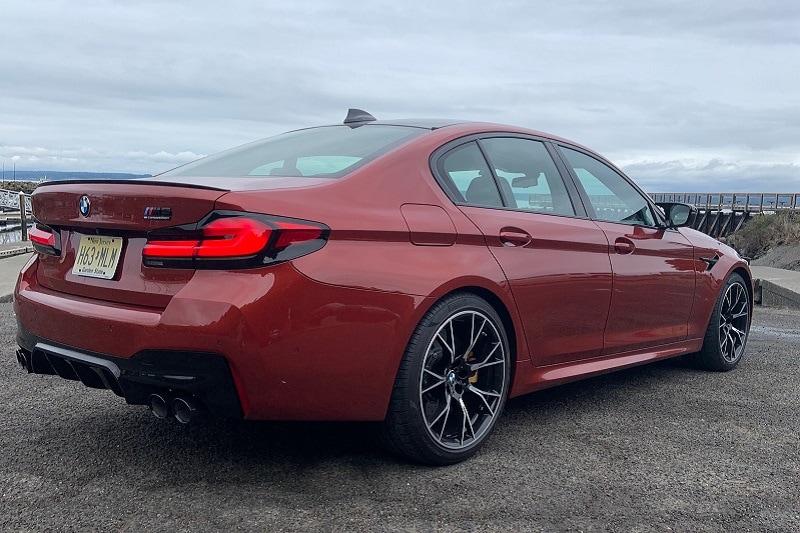 Exterior view of the 2021 BMW M5 Competition