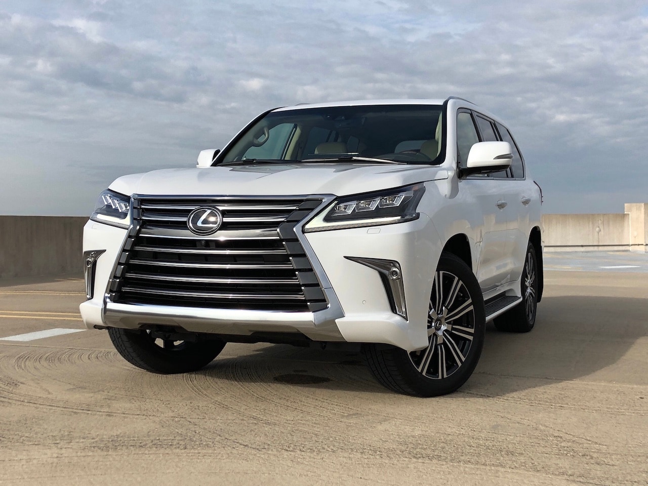 19 Lexus Lx 570 Test Drive Review