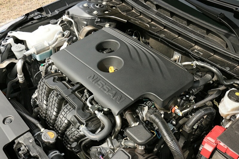 See the engine of the 2020 Nissan Altima