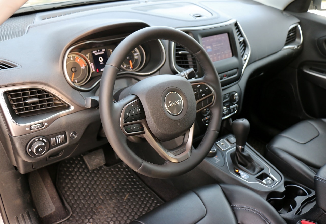 2019 Jeep Cherokee Latitude Plus 4x4 Test Drive Review