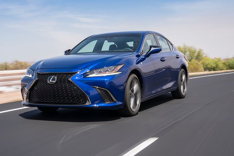 Not only in the Lexus ES roomy, the ride quality is downright fantastic.