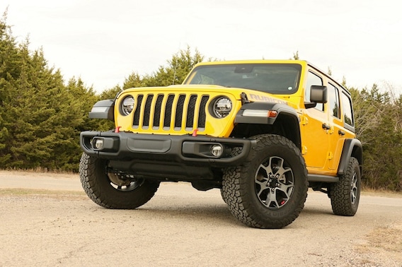 Jeep Wrangler Unlimited : Price, Mileage, Images, Specs & Reviews 