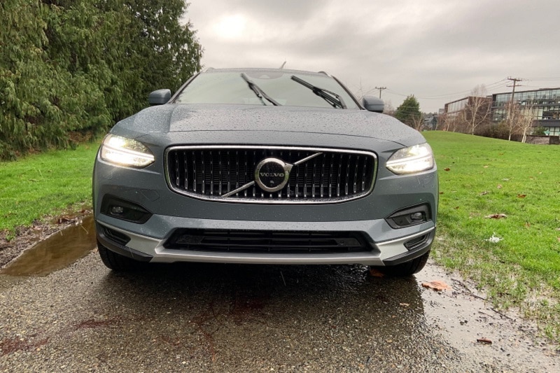 View of the engine block of the 2021 Volvo V90 Cross Country T6