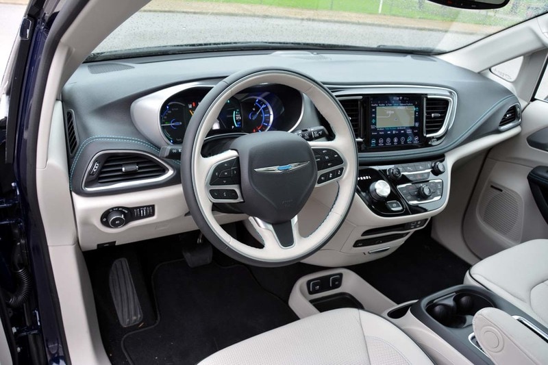 Interior view of the 2020 Chrysler Pacifica Hybrid Limited