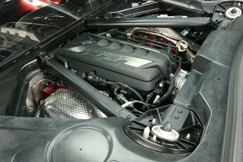 See the engine of the 2020 Chevrolet Corvette Stingray 2LT