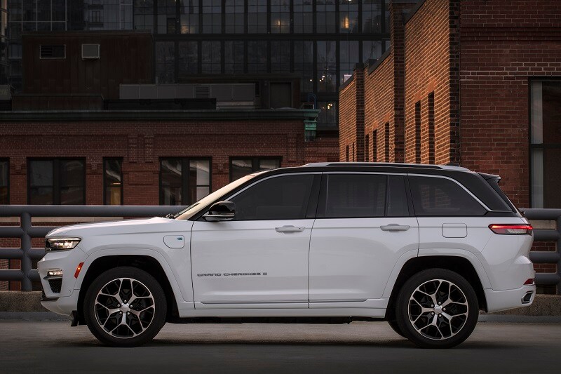 Exterior view of the Jeep Grand Cherokee