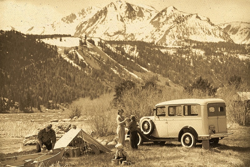Exterior view of the 1935 Chevrolet Suburban