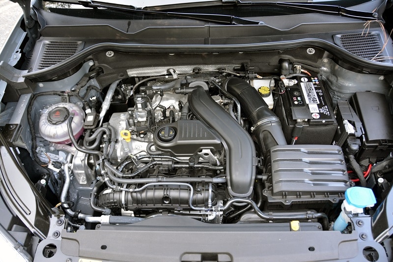 Engine bay of the Volkswagen Taos SE