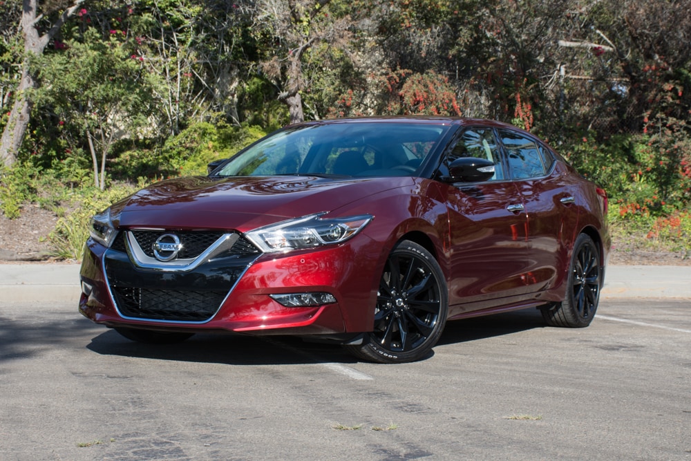 2017 Nissan Maxima SR review: 2017 Nissan Maxima is half the