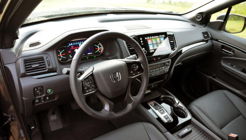 The Passport’s cabin is virtually identical to the Pilot, but there’s an inch more rear legroom.