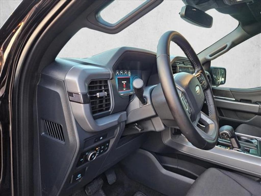 New 2025 Ford F-150 XLT Truck SuperCrew Cab