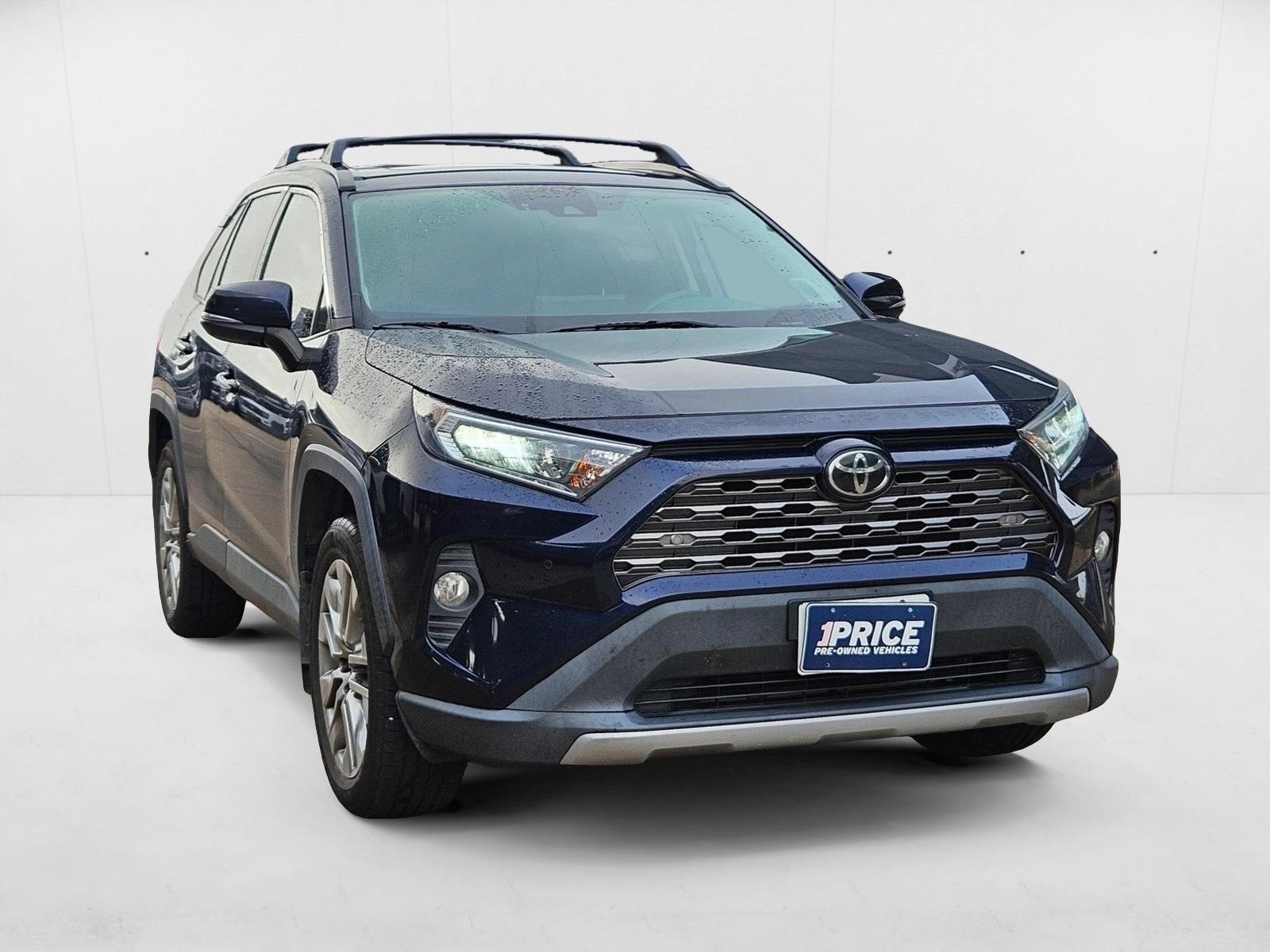 2019 Toyota RAV4 Limited photo 3