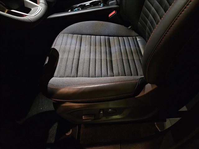 2025 Ford Explorer ST-Line photo 3