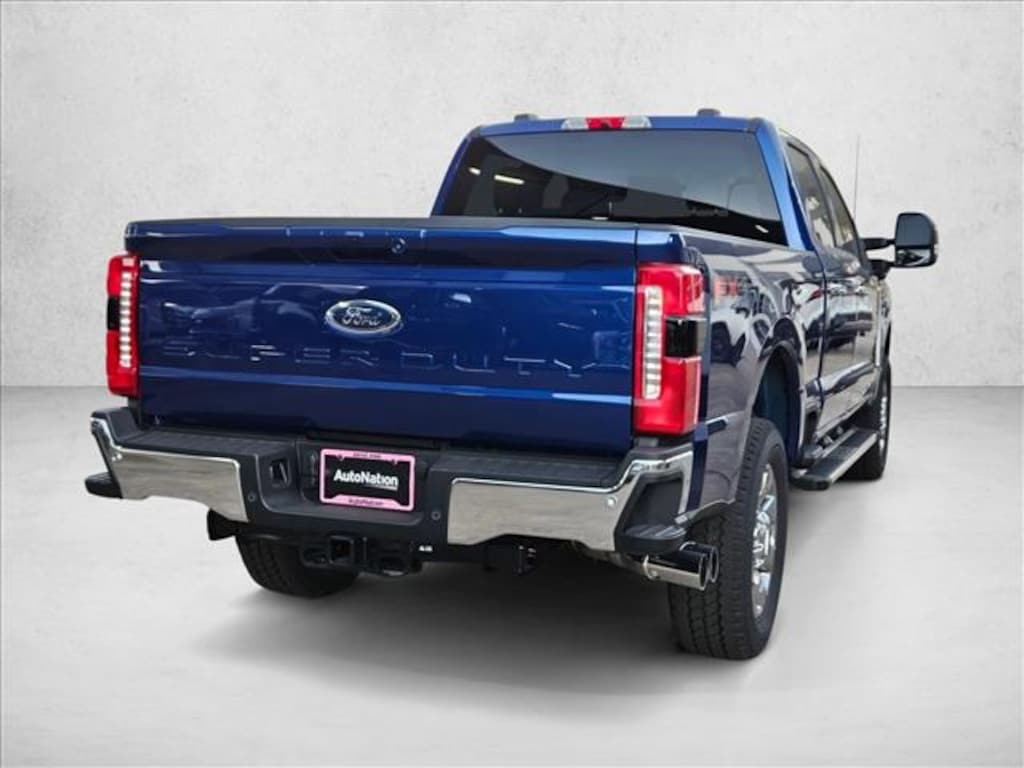 New 2026 Ford F-250 LARIAT Truck Crew Cab