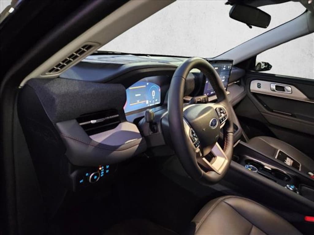 New 2025 Ford Explorer Active SUV