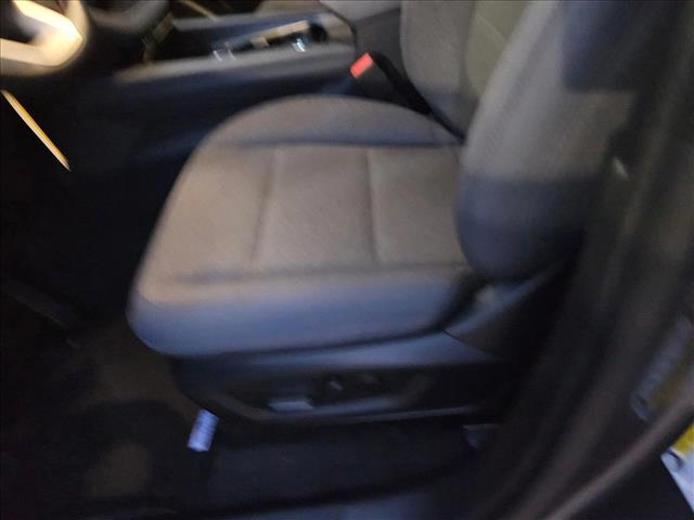 2025 Ford Explorer photo 3