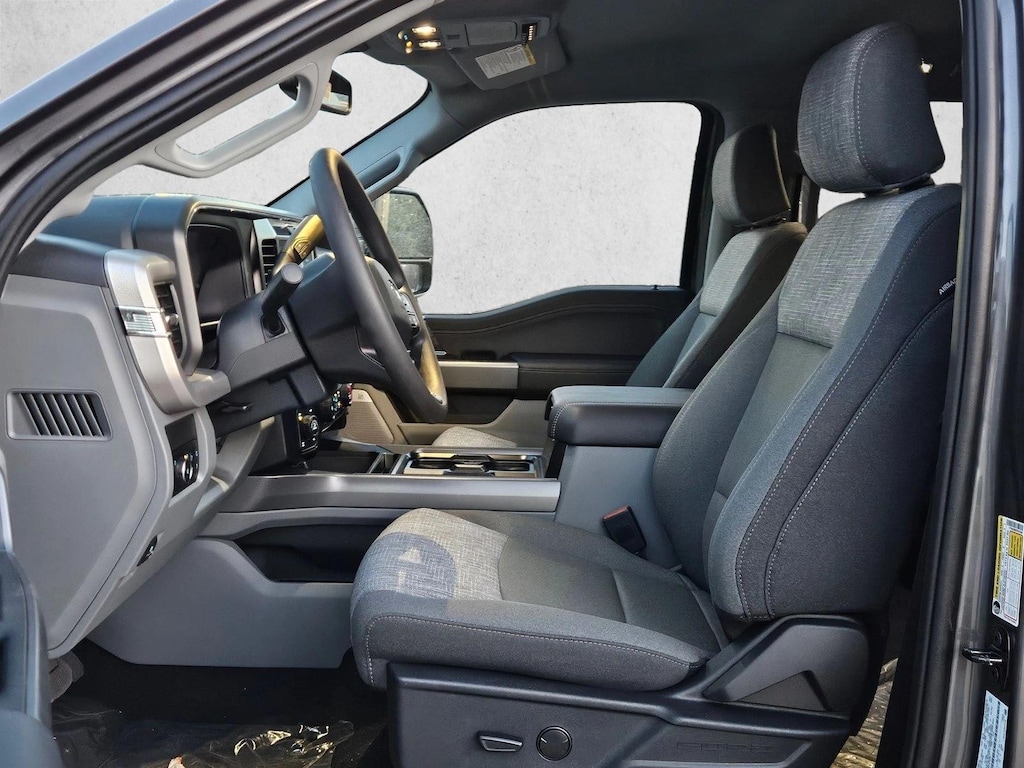 New 2026 Ford F-250 XLT Truck Crew Cab