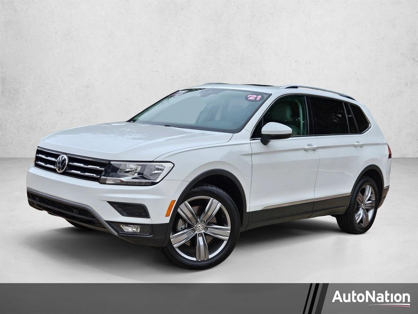 2021 Volkswagen Tiguan 2.0T SEL 4Motion's photo