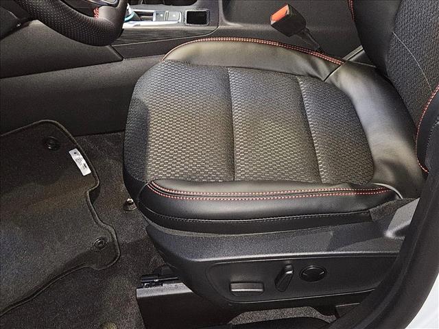 2026 Ford Escape ST-Line Select photo 4