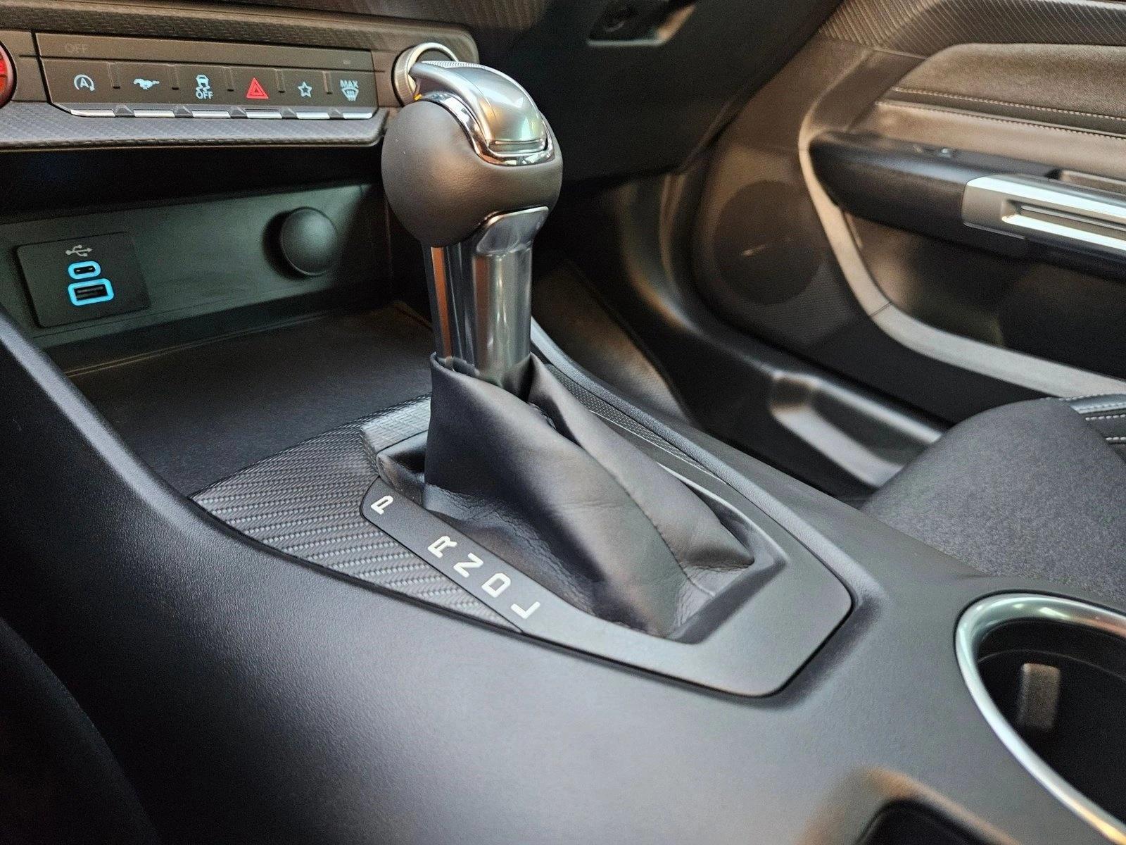 2025 Ford Mustang EcoBoost Fastback - Photo 12